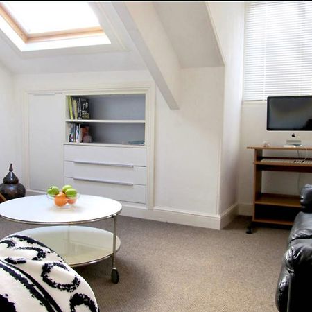 The Hideaway, Victorian Townhouse Apartment With Parking Plymouth Kültér fotó