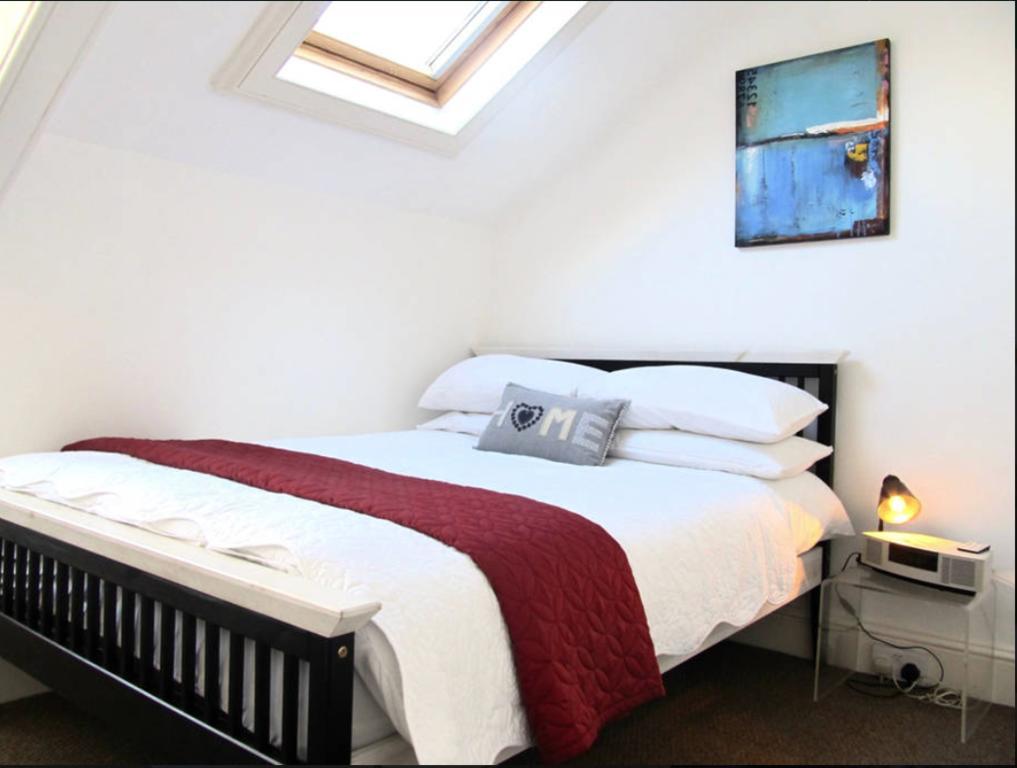 The Hideaway, Victorian Townhouse Apartment With Parking Plymouth Kültér fotó