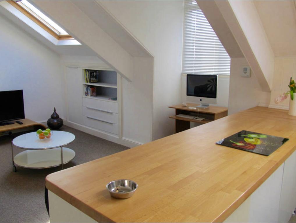 The Hideaway, Victorian Townhouse Apartment With Parking Plymouth Kültér fotó